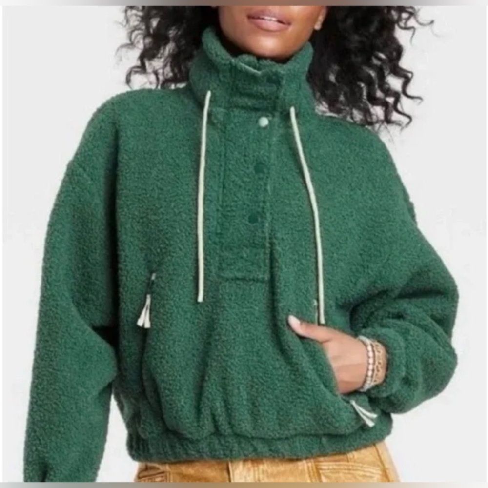 Universal Thread Green Fleece Pullover